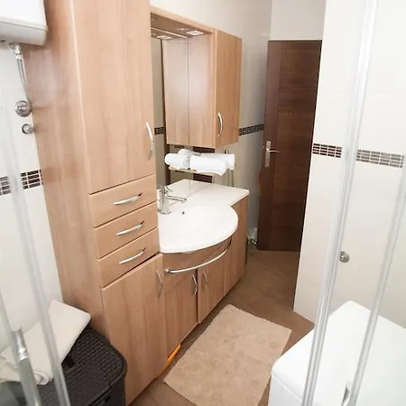 Atlantida Apartman *